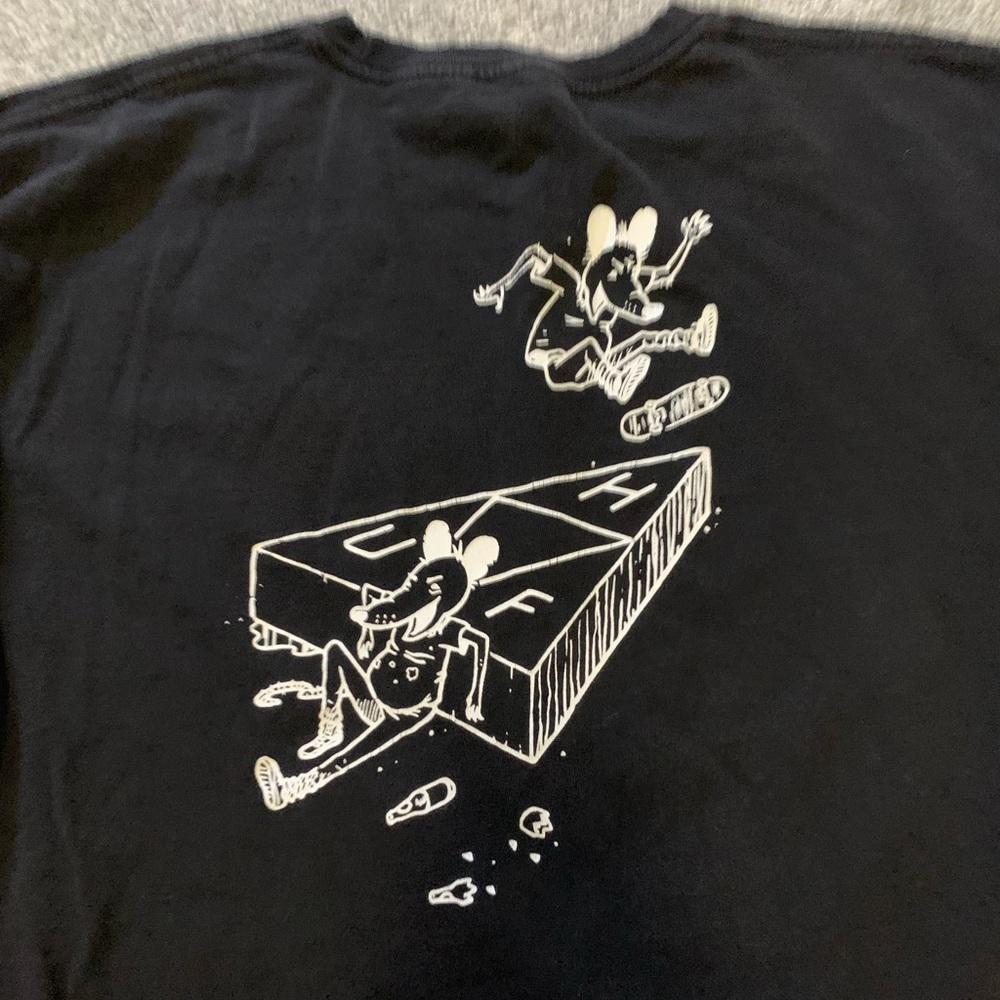 MENS HUF T SHIRT